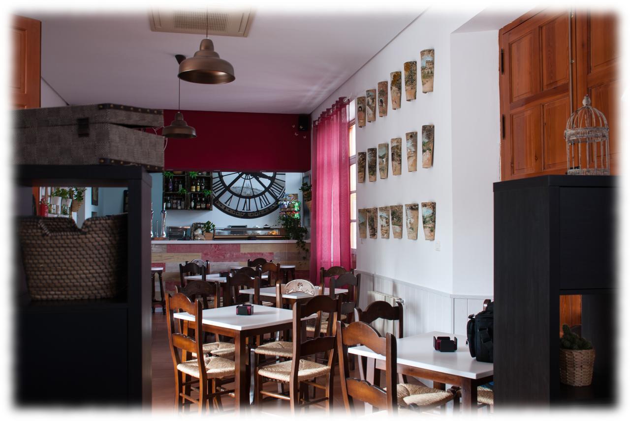 Hostal- Restaurante Estacion Via Verde 奥维拉 外观 照片